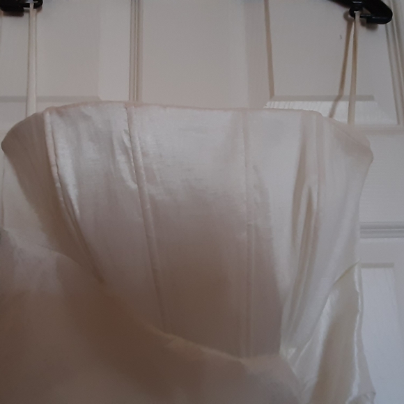 Short Off White Dress - Picture 2 of 4